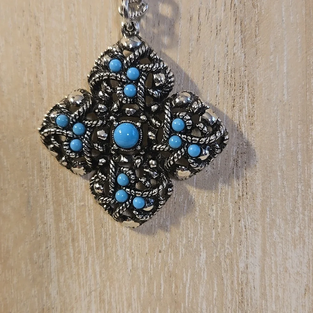 1973 Avon SIERRA Cross With Blue Stones 22